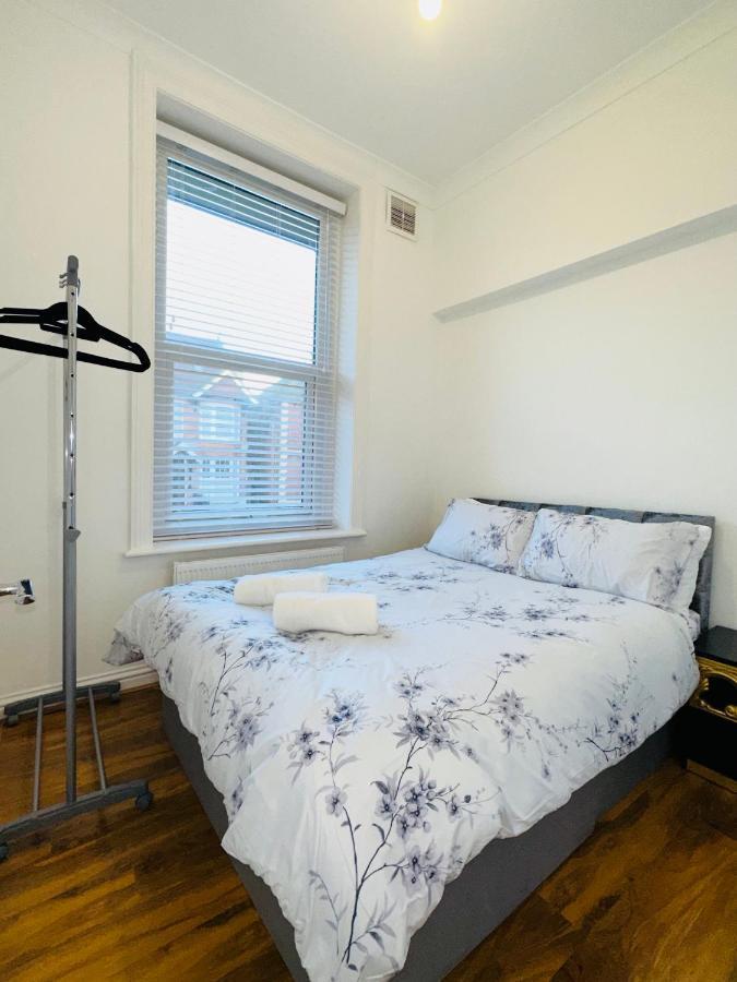 Newly Refurbished Two Bedrooms Flat St Leonards-on-Sea Bagian luar foto